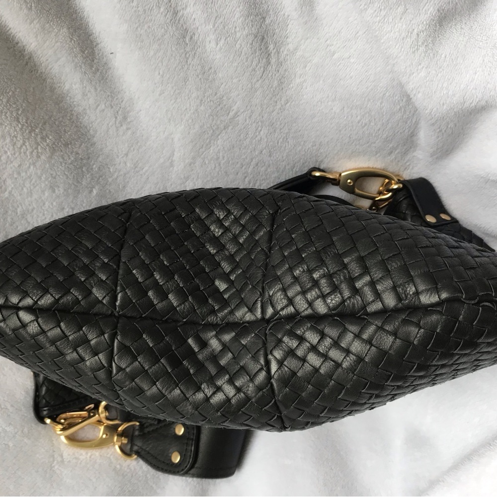 Quince Black Woven Shoulder Bag - Picture 2 of 14